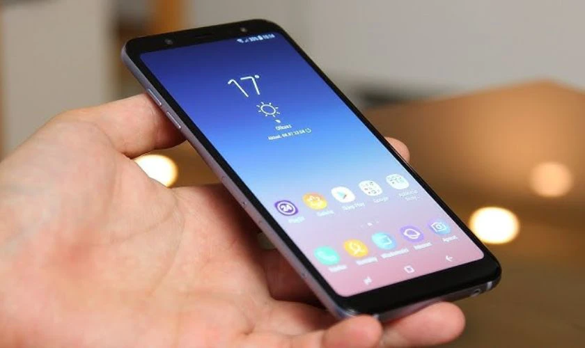 Thời lượng pin Samsung J6 dùng được bao lâu