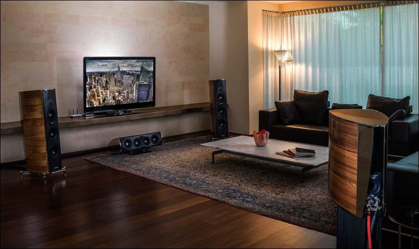 Loa bị cản bởi tường hoặc không gian hẹp có thể gây ra echo