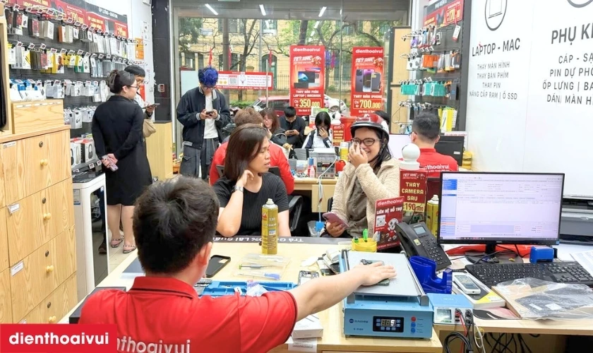 Địa Chỉ Thay Vỏ Samsung Galaxy Note 8 Uy T&iacute;n Tại TPHCM, H&agrave; Nội, Đồng Nai