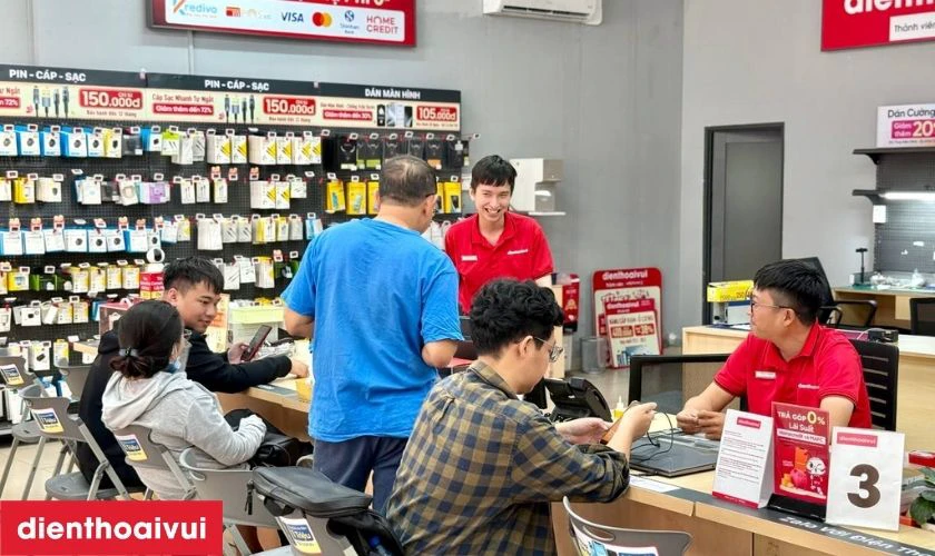 Cửa hàng ép cổ cáp màn hình iPhone 12 Pro ở đâu uy tín, lấy liền lại TPHCM và Hà Nội