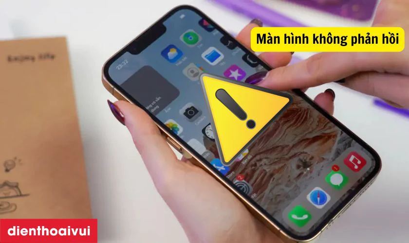 Màn hình cảm ứng đơ, lag có thể là do cổ cáp đã hỏng