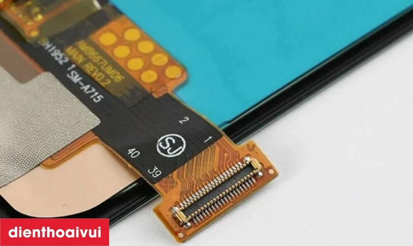 Dịch vụ ép cổ cáp màn hình Samsung Z Fold 3 5G chính hãng tại Điện Thoại Vui