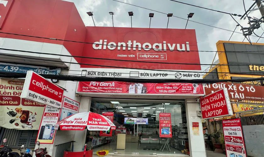 Ép kính iPhone giá tốt, bảo hành tốt nhất thị trường tại Điện Thoại Vui: Hệ thống 30 chi nhánh toàn quốc