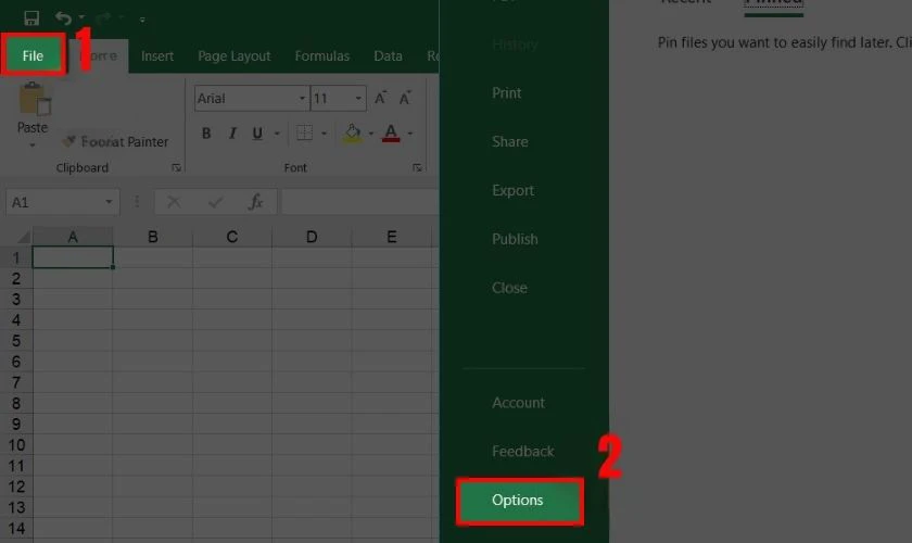 Chọn vào mục File, sau đó tiếp tục bấm chọn vào mục Options