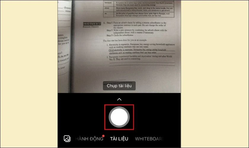 Hướng camera vào tài liệu và chọn biểu tượng máy ảnh