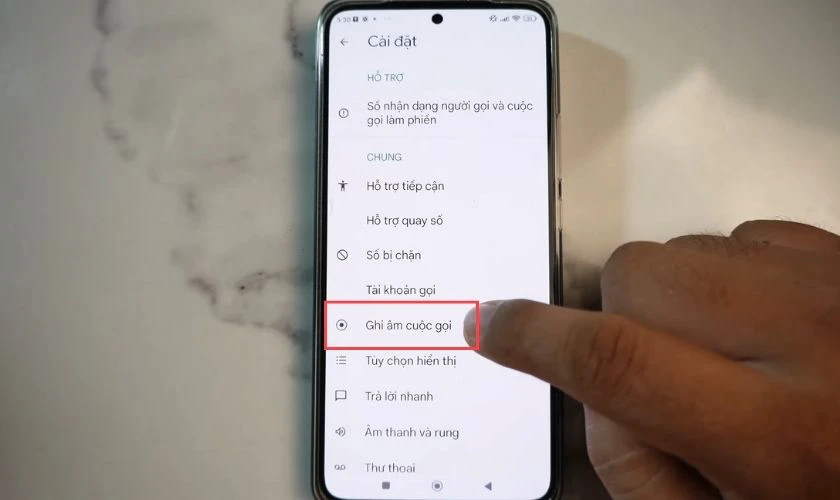 Tiếp theo bạn chọn phần Ghi âm cuộc gọi