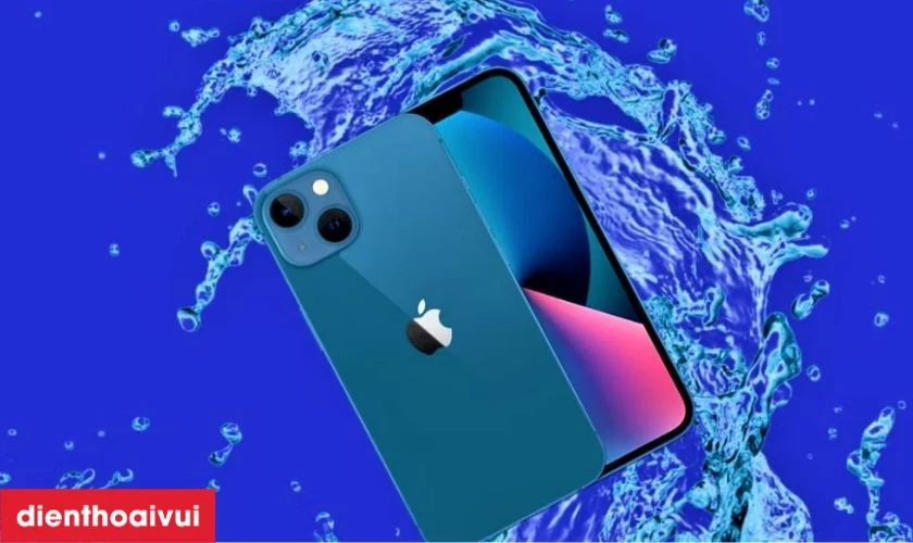 Pin có thể bị hỏng nếu iPhone Mini 13 thường xuyên va đập hoặc bị vào nước