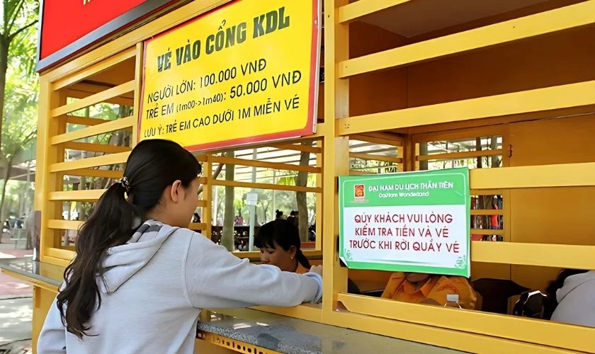 Cách mua vé Đại Nam trực tiếp tại quầy