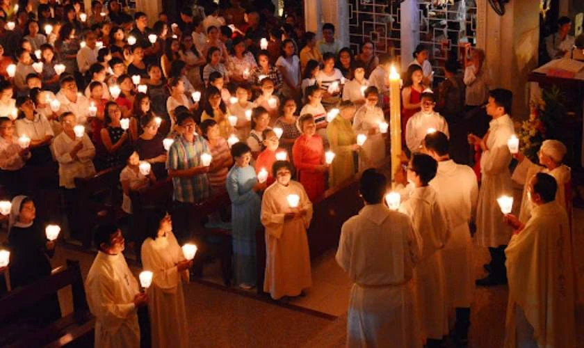 Đại lễ Vọng Phục Sinh và Thánh lễ Phục Sinh