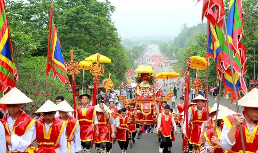 Các hoạt động trong ngày Giỗ Tổ Hùng Vương - Lễ rước kiệu