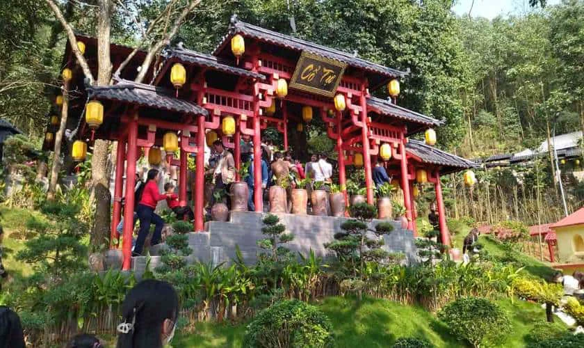 Mùng 7 Tết nên xuất hành làm gì?
