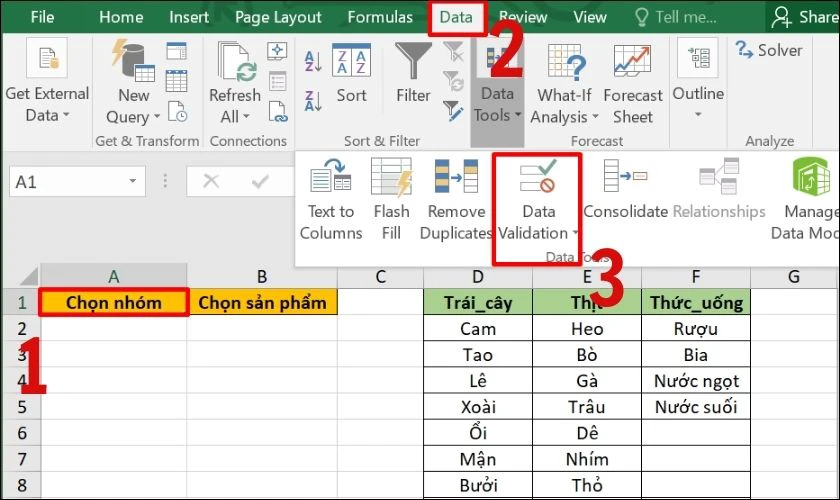 Nhấn vào Data và mở bảng Data Validation