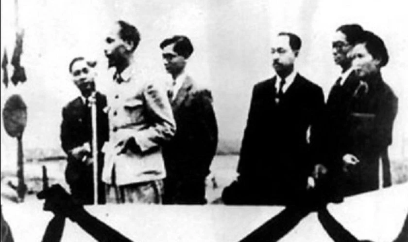 Ảnh bác Hồ 2/9/1945