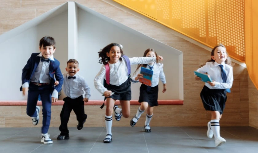 Hình ảnh Back to School 2025 về ngày khai giảng đẹp