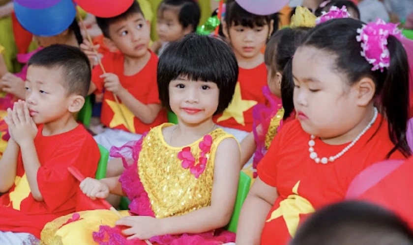 Hình ảnh tựu trường mầm non đáng yêu