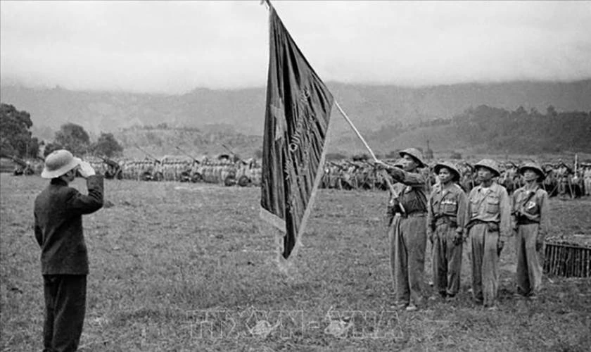 Hình ảnh chiến thắng Điện Biên Phủ hào hùng năm 1954
