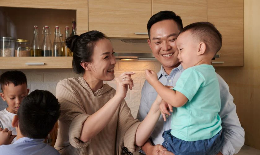 Hình ảnh Gia đình Việt Nam đẹp nhất ấm áp
