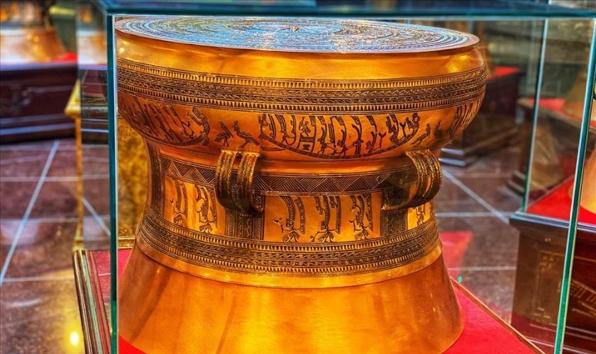 Hình ảnh Giỗ tổ Hùng Vương trống đồng đậm đà bản sắc