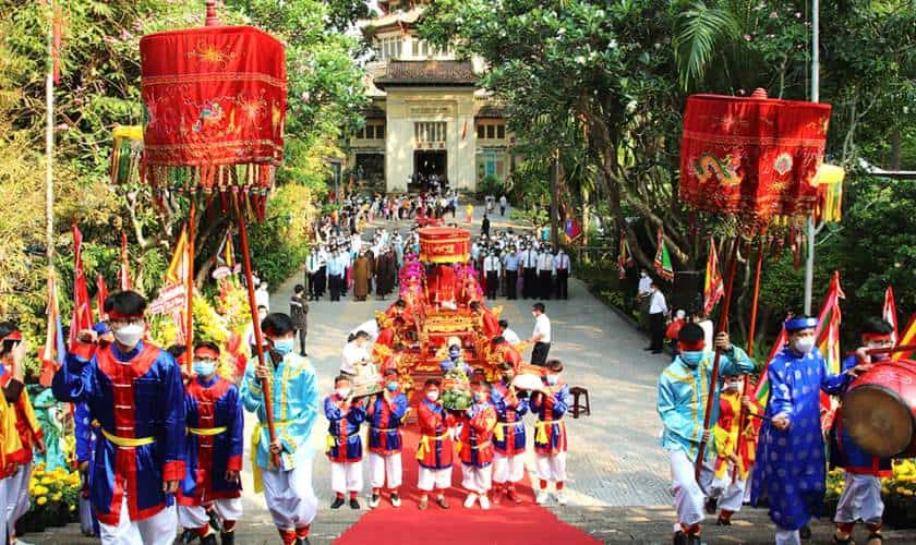Hình Giỗ tổ tại đền Hùng ở Phú Thọ đẹp 2025
