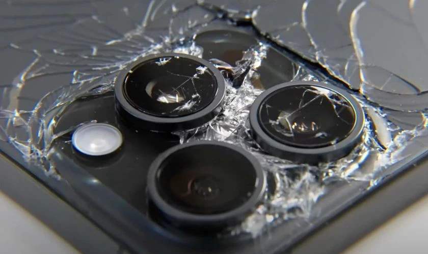 12 Pro Max bị vỡ camera