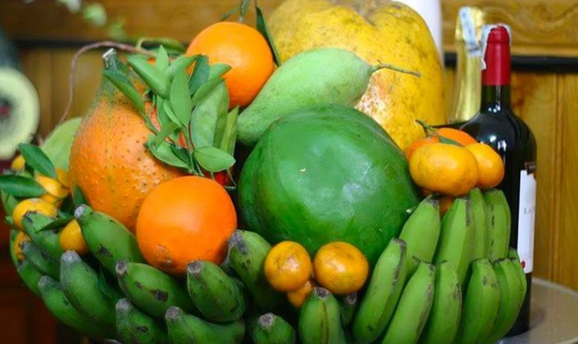 Trang trí mâm theo kiểu miền Bắc truyền thống