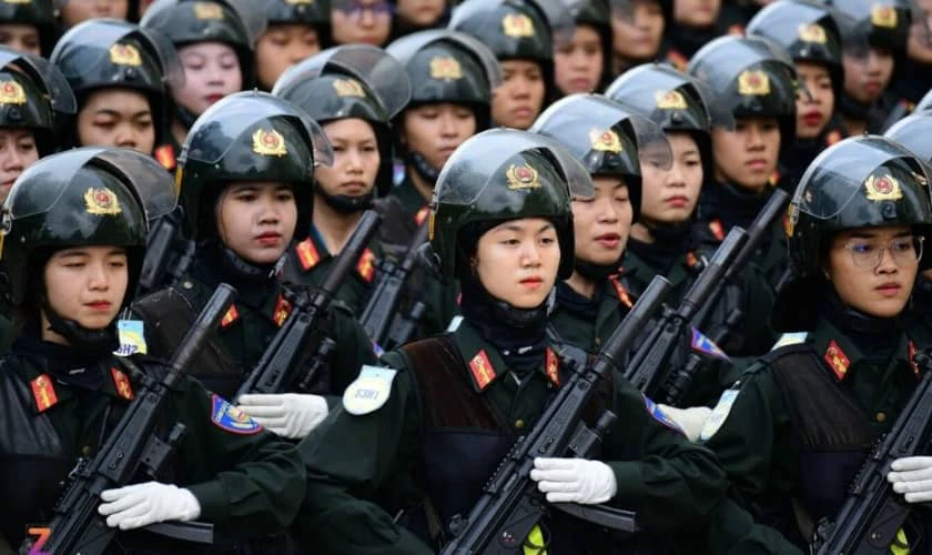 Hình nền 30/4 thiết kế hiện đại