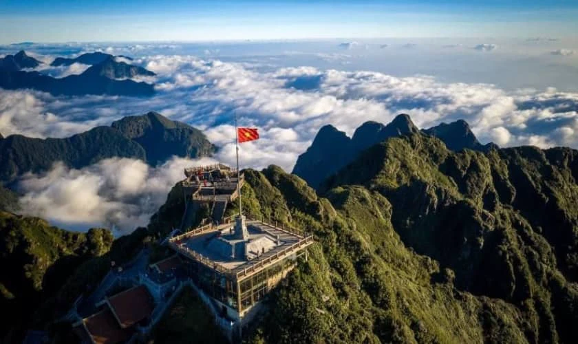 Hình nền 30/4 1/5 cho máy tính các địa danh nổi tiếng HD