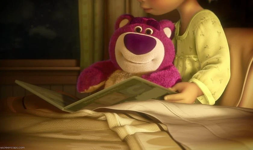Ảnh nền gấu dâu Lotso trong phim Disney cho máy tính