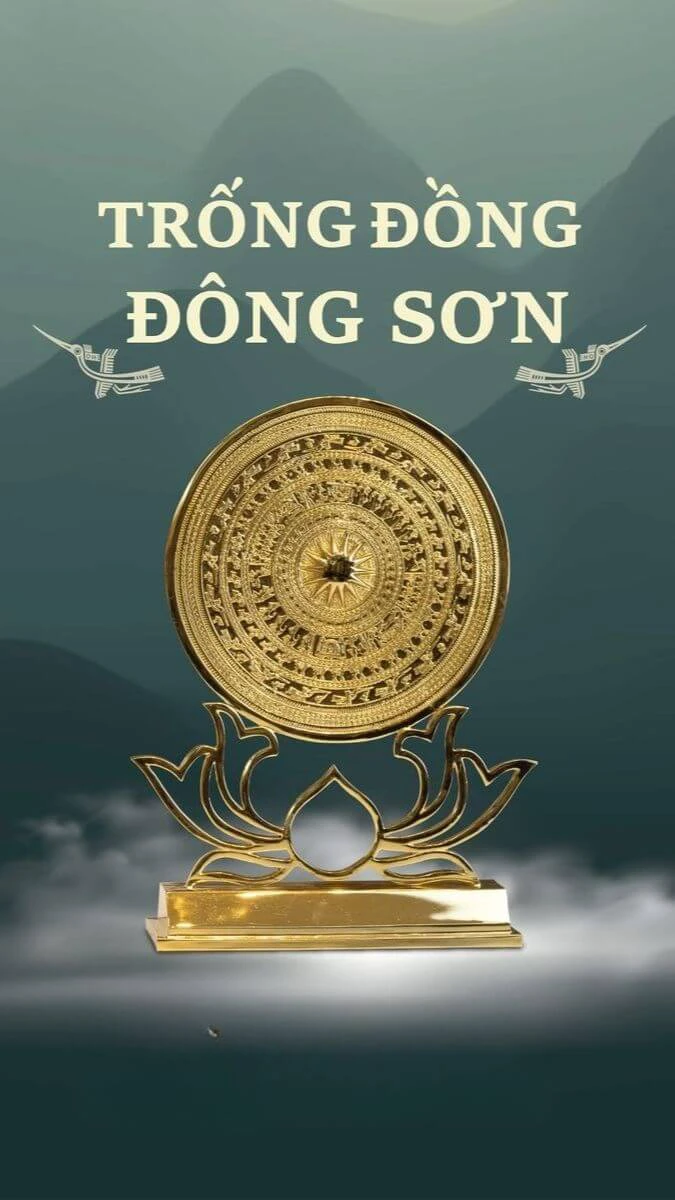 Hình nền Giỗ tổ Hùng Vương 2026 họa tiết trống đồng