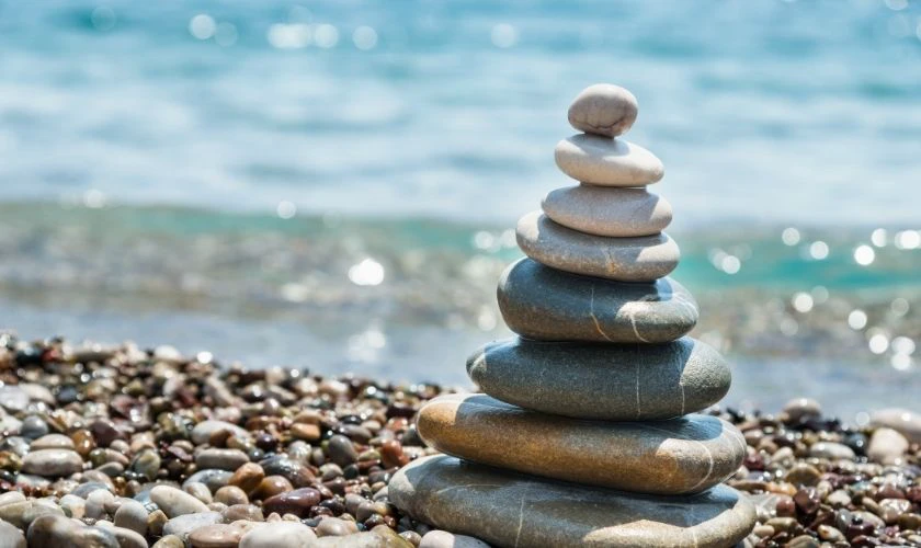 Ảnh những viên đá trên bãi biển