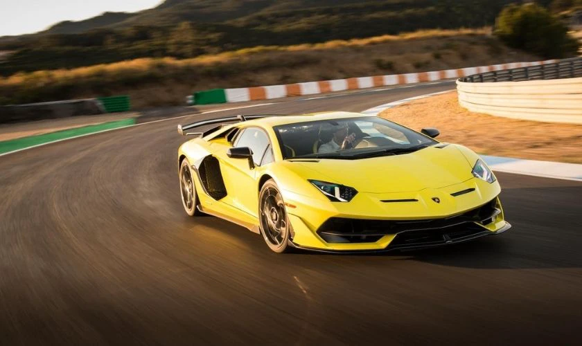 Nhìn lại chặng đường 10 năm của siêu xe Lamborghini Aventador