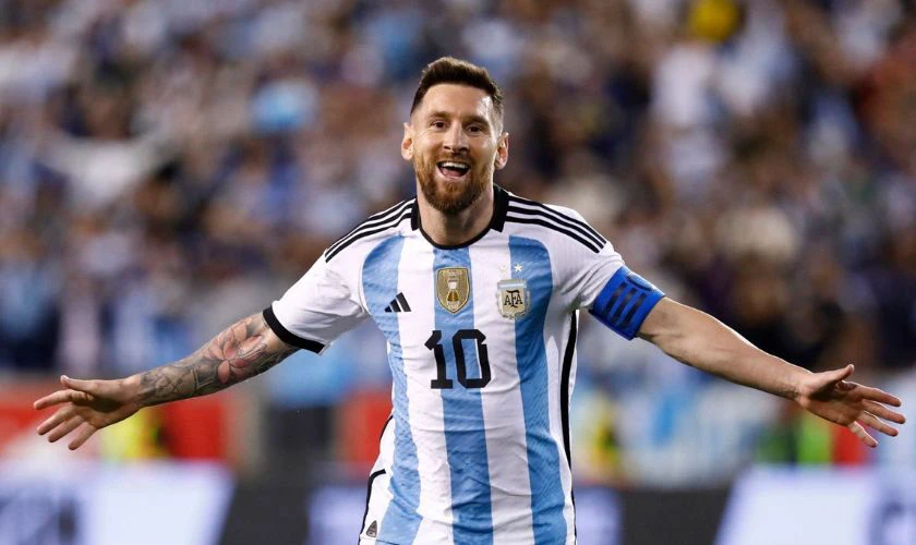 Ảnh nền Lionel Messi đang đá bóng đẹp nhất