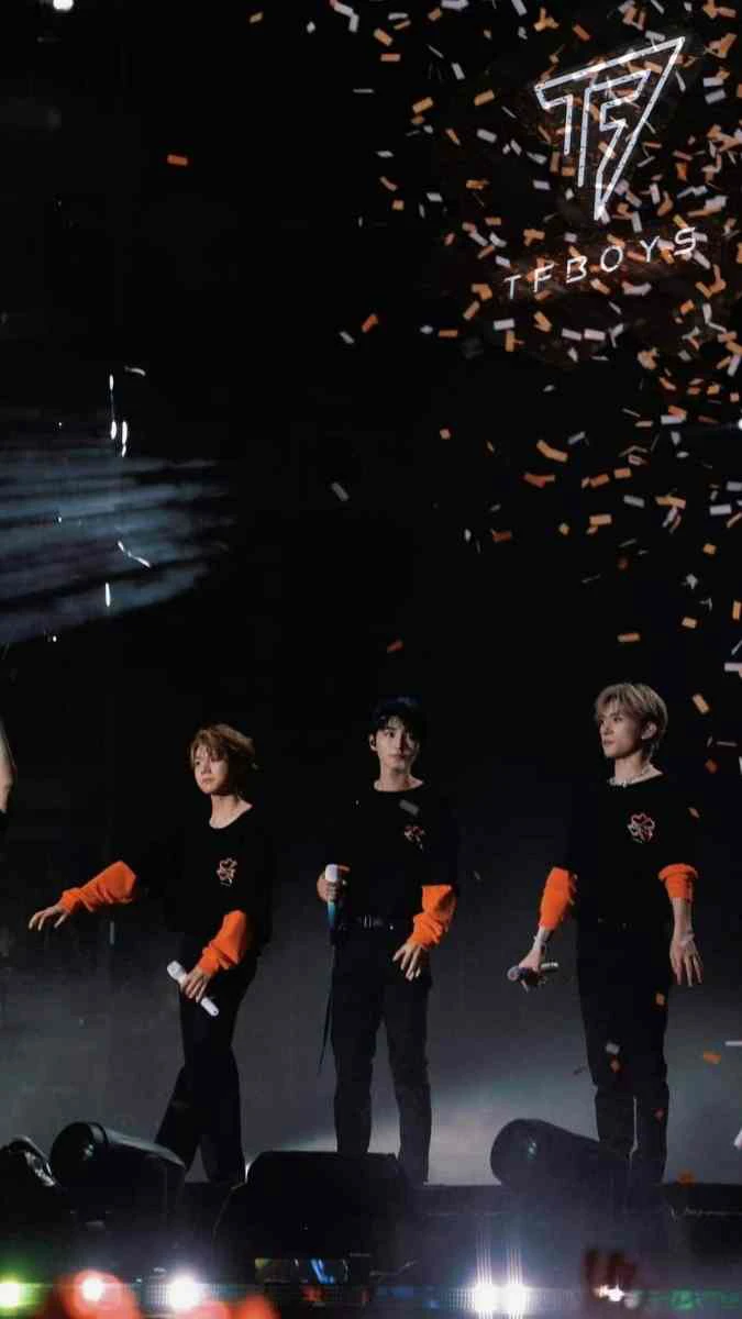 Hình nền điện thoại Galaxy A57 người nổi tiếng