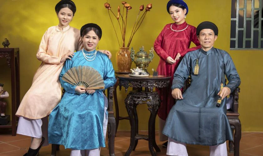 Hình nền Tết 2026 gia đình phong cách truyền thống Việt