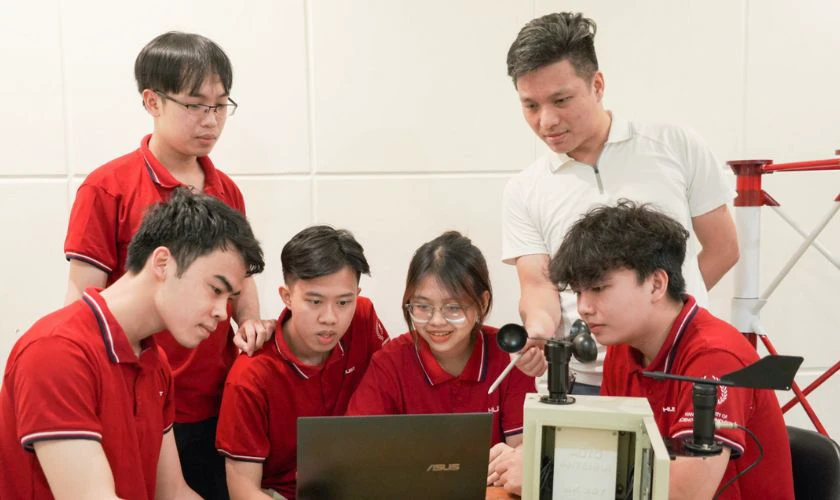Lưu ý khi đóng học phí Đại Học Bách Khoa Hà Nội 2025