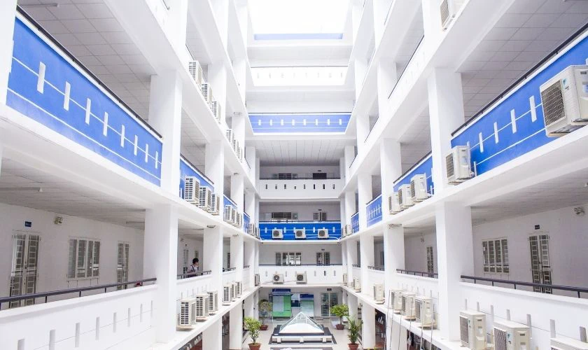 Cơ sở vật chất và dịch vụ đi kèm