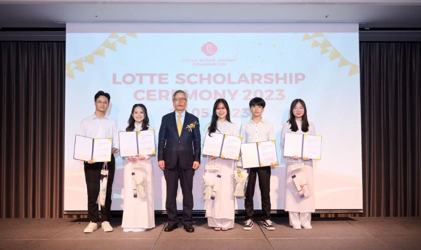 Học bổng Lotte