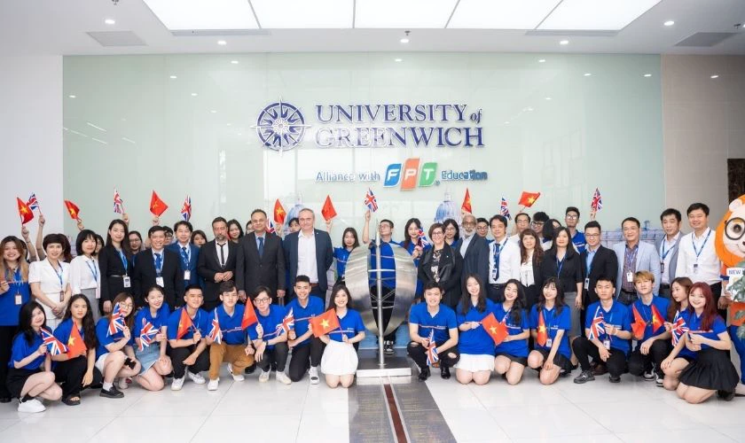 Các yếu tố ảnh hưởng đến học phí Greenwich - Chương trình đào tạo