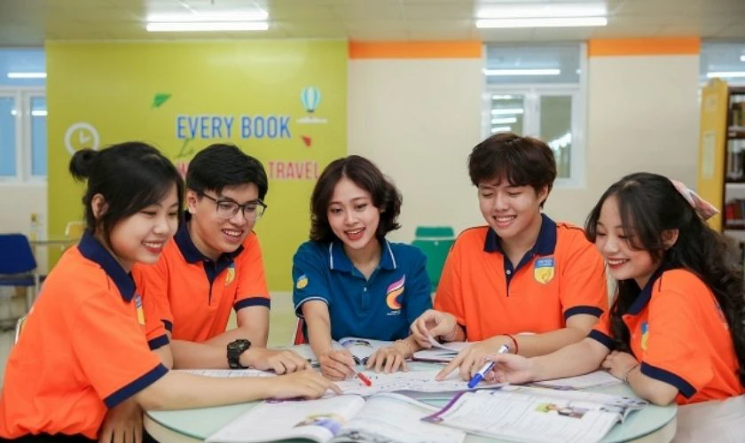 Cách tính học phí HUTECH 2025 đơn giản, chính xác