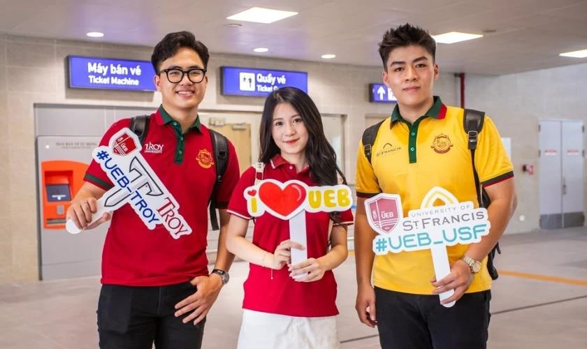 Lưu ý khi đóng Học phí UEB 2025