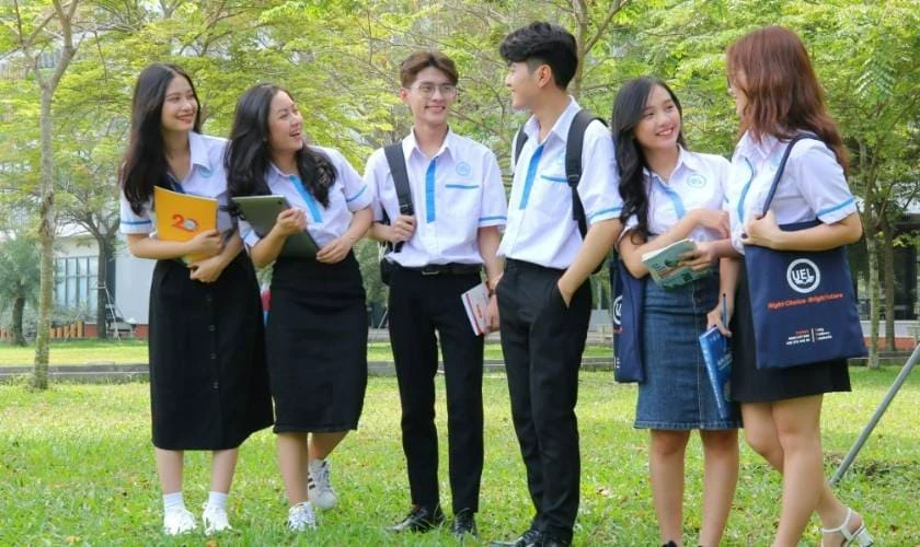 Học bổng tuyển sinh