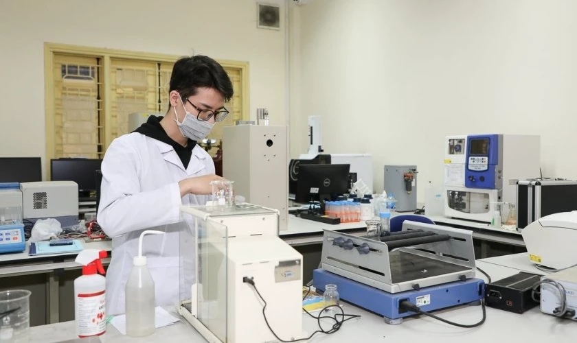 Các khoản chi phí khác ngoài học phí UET 2025