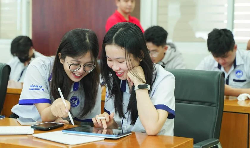 Lưu ý khi đóng học phí UFM 2025