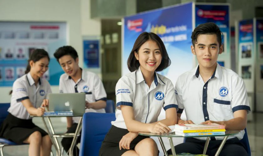 Chính sách miễn giảm học phí và học bổng