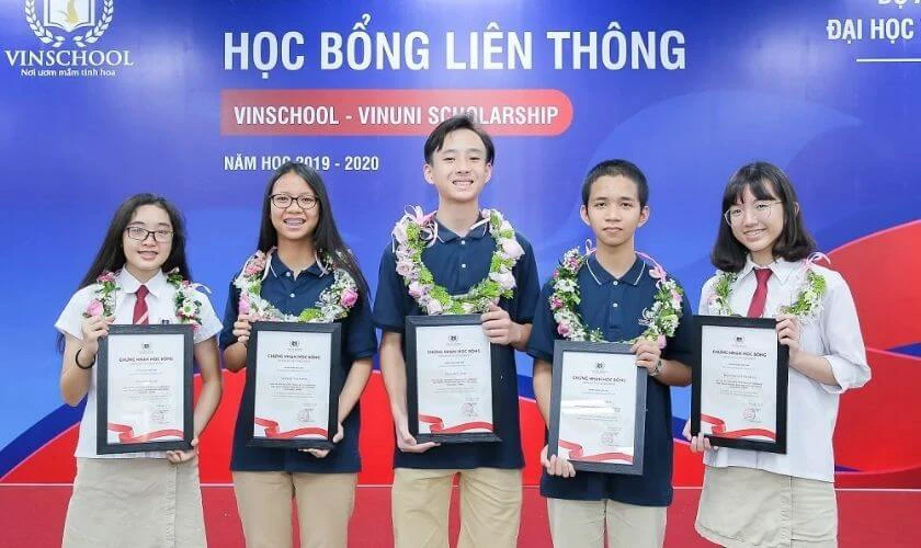 Các yếu tố ảnh hưởng đến học phí Vinschool 2025