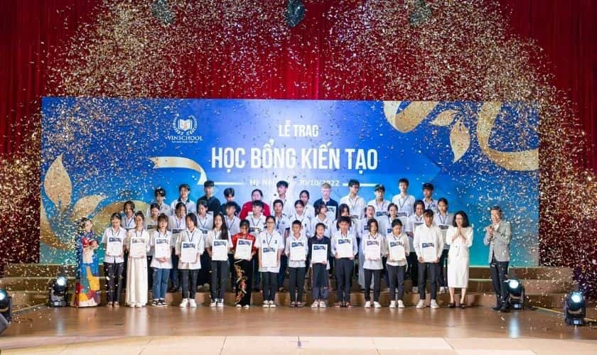 Chính sách miễn giảm học phí và học bổng Vinschool