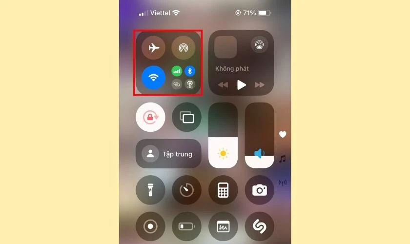 Tắt Bluetooth và Wi-Fi khi không cần