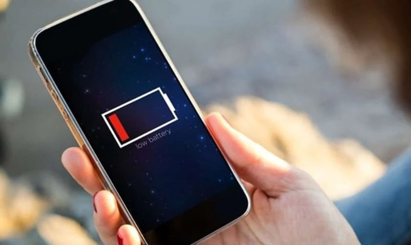 Do pin đã chai hoặc sử dụng hiệu năng cao