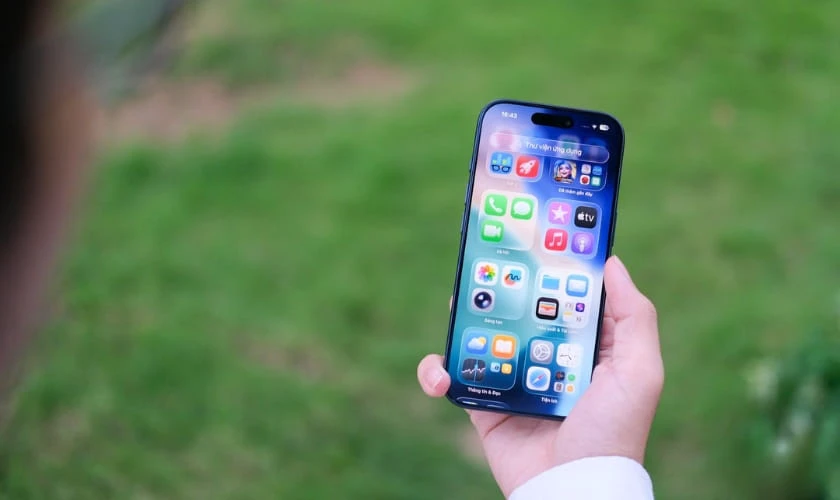 Tối ưu hóa trợ năng và hiệu ứng Liquid Glass trên hệ điều hành mới