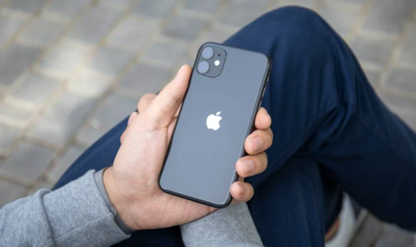 Có nên mua iPhone 11 chip A13 Bionic ở thời điểm hiện tại